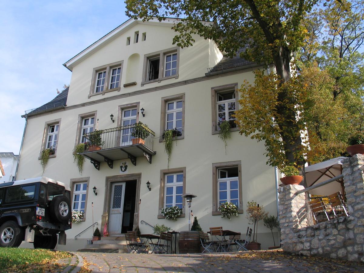 Landhotel Schloss Soergenloch Екстериор снимка