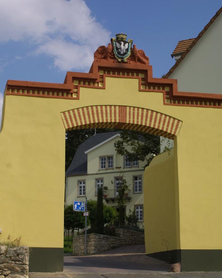 Landhotel Schloss Soergenloch Екстериор снимка